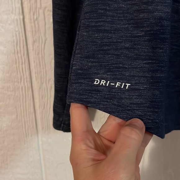 Nike Heathered Navy Pitt Long Sleeve Performance T-Shirt size Small - Picture 4 of 6